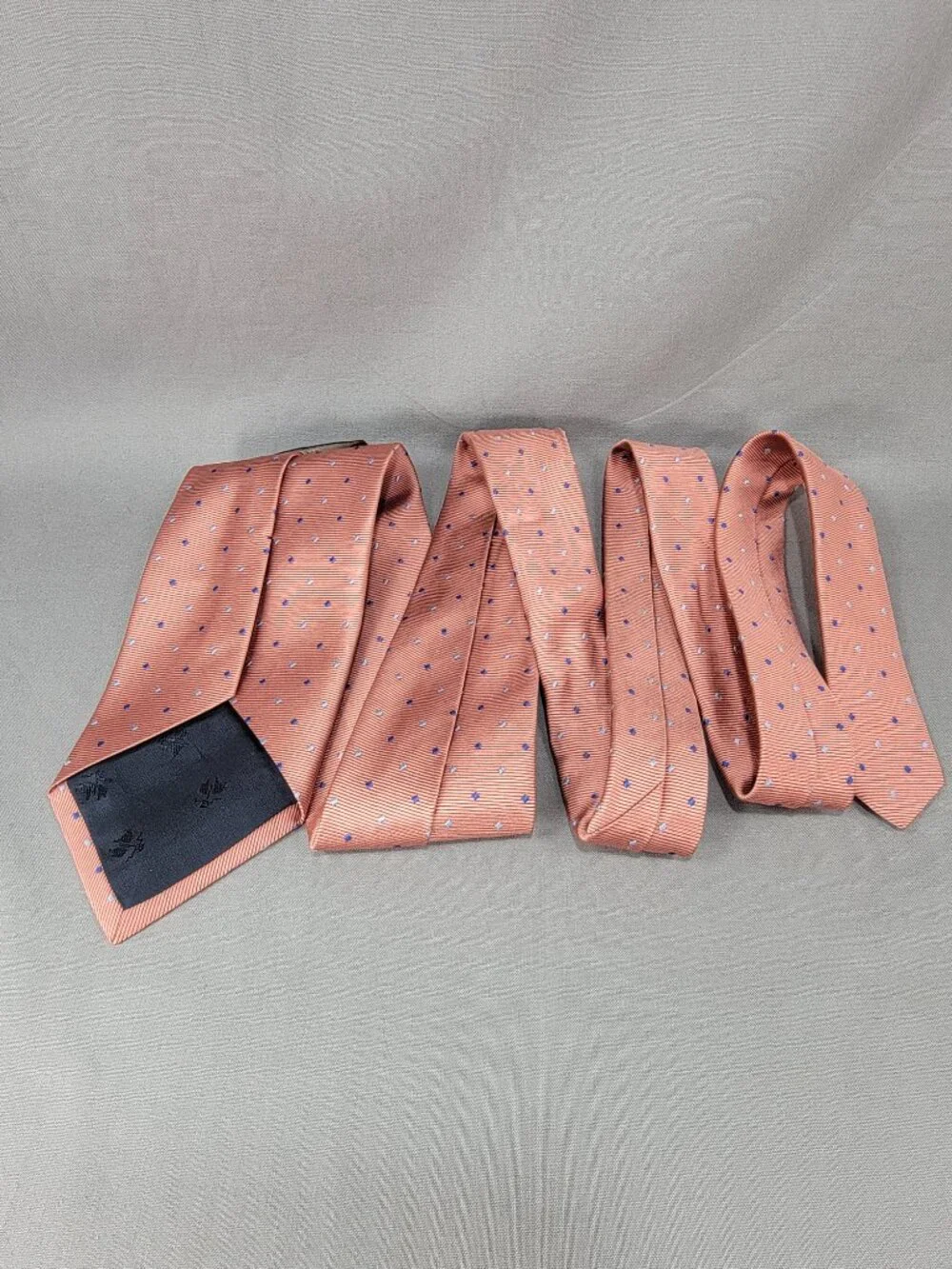 Brooks Brothers 346 Silk Necktie Tie Mens Pink Blue Geometric Diamond Print USA